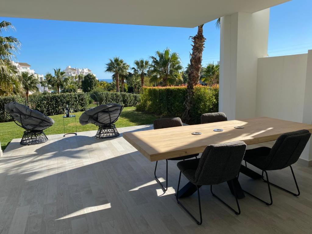 Palmsea Marbella-estepona Buenas Noches